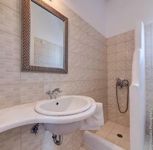 Opalio Apartments,kimolos Apartamento *